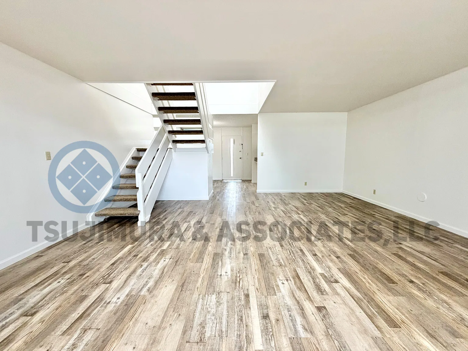 3 bed, 2.5 bath, 1274 sqft, $2,900 — Photo 1