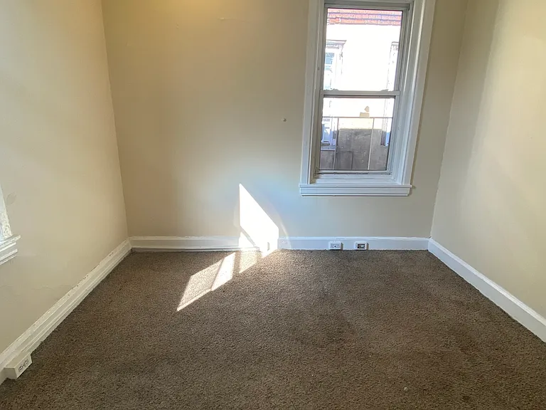 3210 Powelton Ave — Photo 11