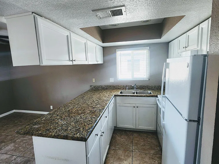 6229 Bellota Dr #C — Photo 8