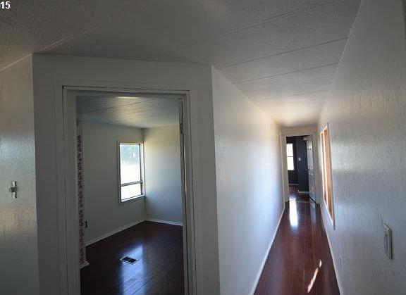 5th image of 829 Richland Ct