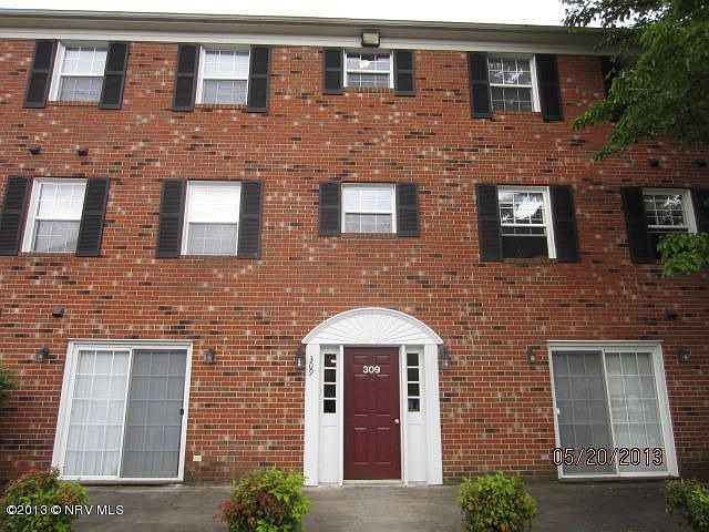 1st image of 814 Cascade Ct #414