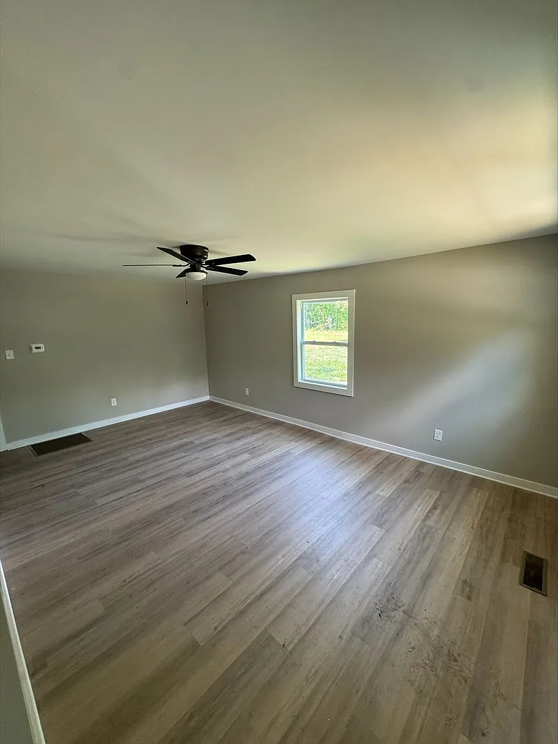 Building Photo - 982 Webb Cir
