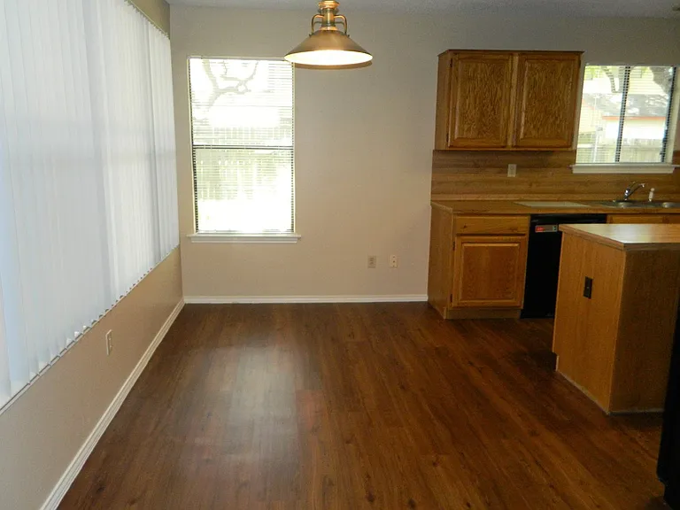 13108 Lubbock Ln — Photo 7