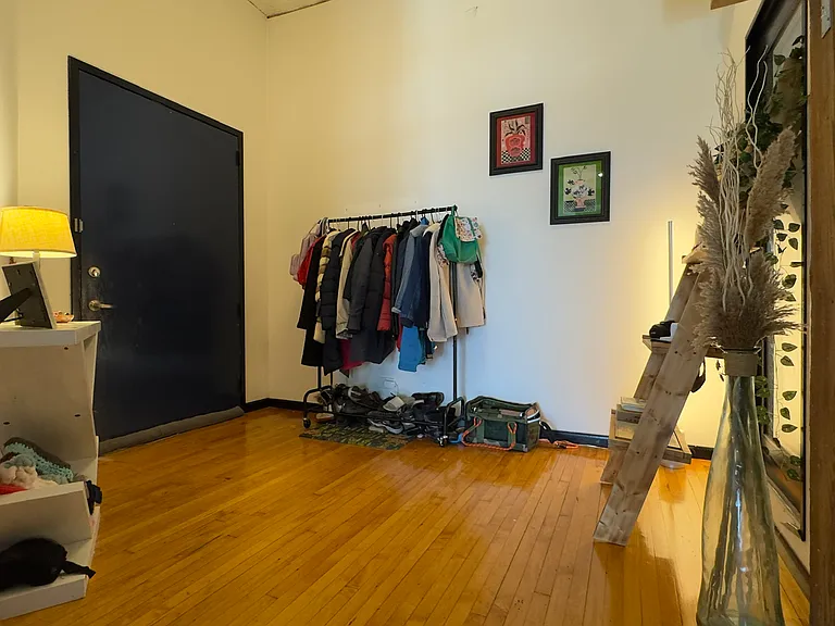 2410 W North Ave #R — Photo 11