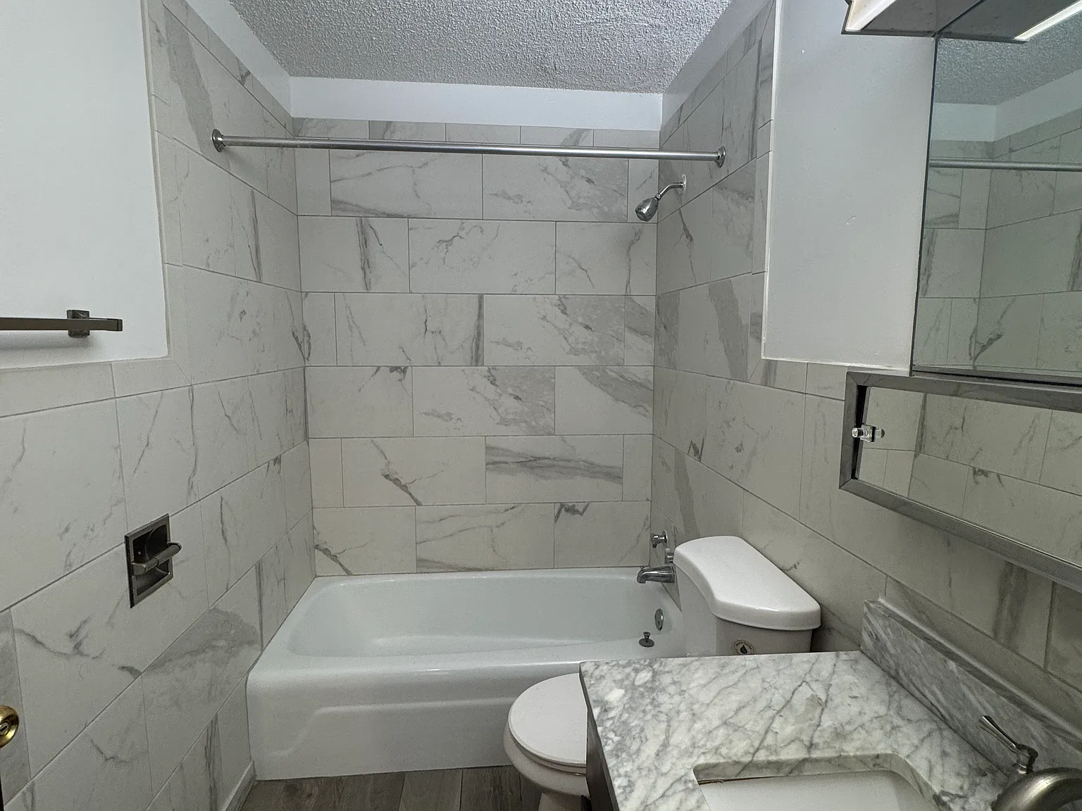 1 bed, 800 sqft, $1,095 — Photo 4
