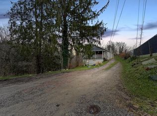 335 Lynwinn Rd, Coal City, WV 25823