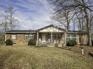 1175 Lewis Rd, Burns, TN 37029