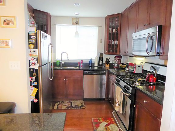 3rd image of 4079 S 4 Mile Run Dr Unit 304