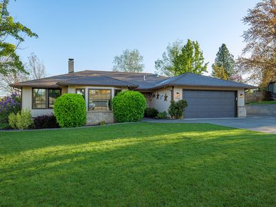 1860 Canyon Ave, Medford, OR, 97504