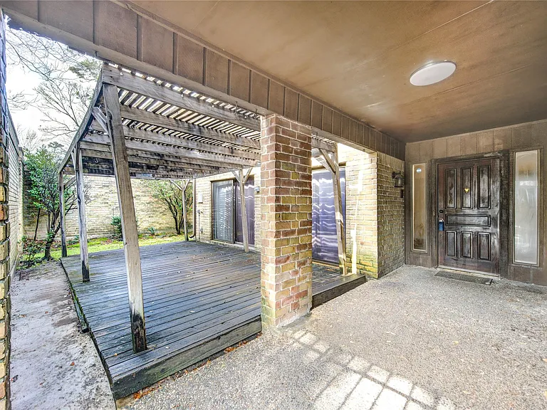 165 Old Bridge Lk — Photo 43