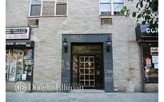 Sold by Douglas Elliman | media 19