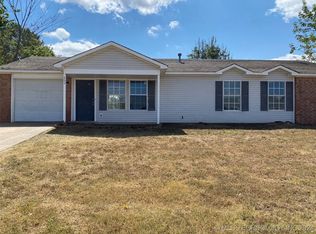 805 Cowell St, Claremore, OK 74017