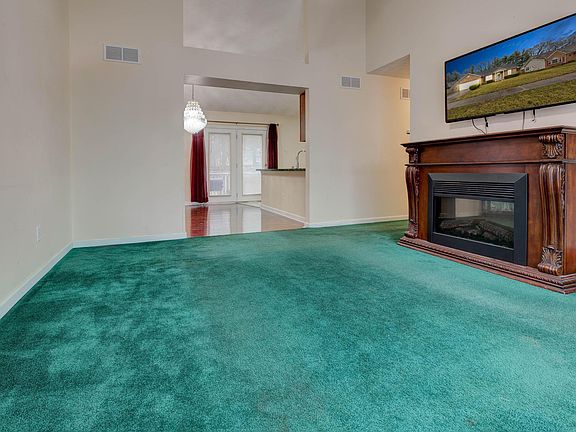 4th image of 217 Secretariat Way