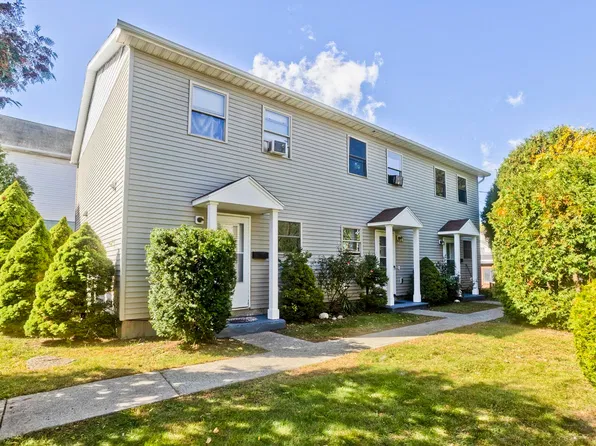73-75 Walnut St, Holyoke, MA 01040