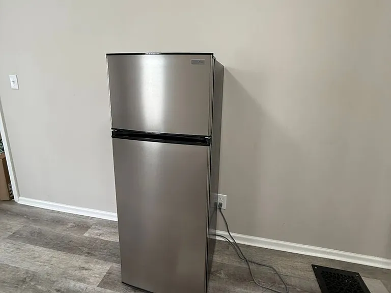 25 Parkview St #3 — Photo 5
