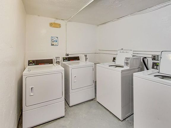 3rd image of 938 Geary St APT 302