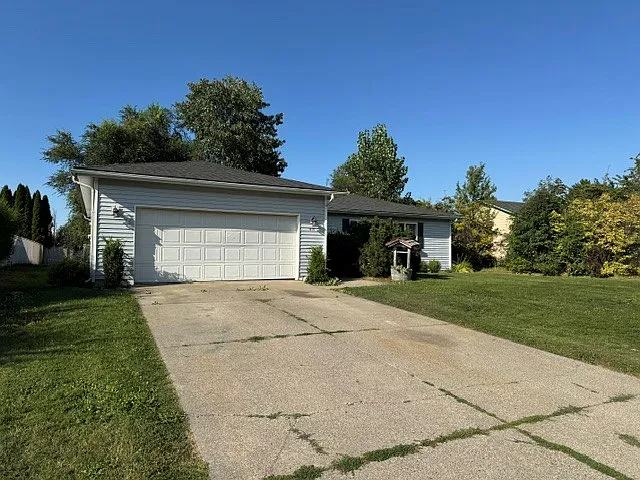 915 W. Dee Ct. - 1 — Photo 3