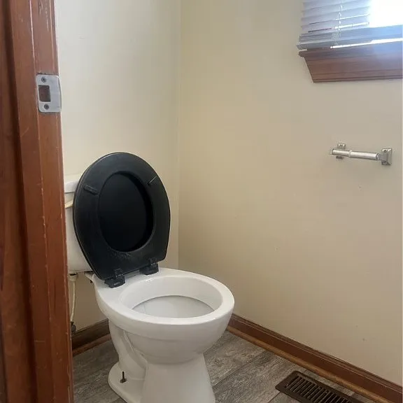 2843 Sand Hills Dr — Photo 10