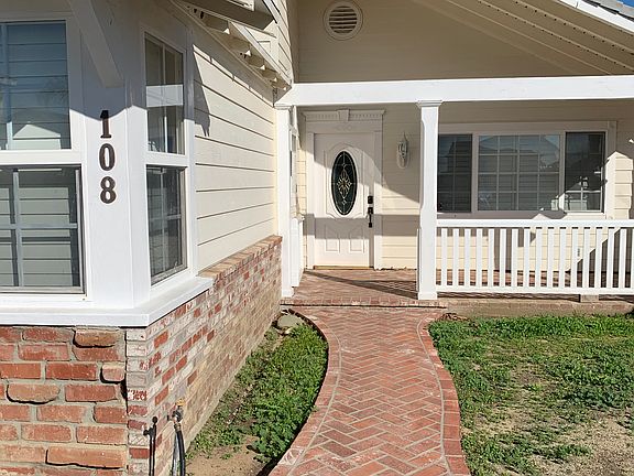 3rd image of 108 Mission Dr