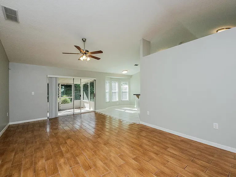 2315 Giselle Ct — Photo 6