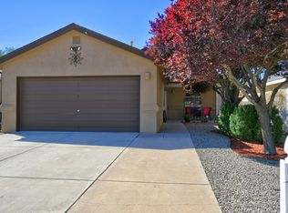 1945 Panorama Dr SW, Los Lunas, NM 87031
