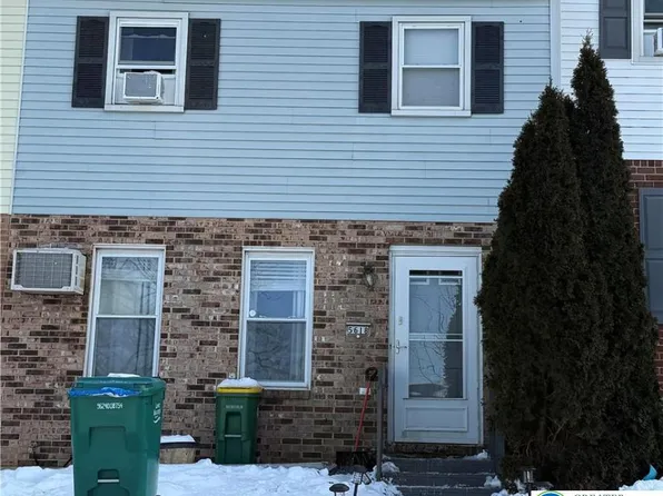 5618 Wood Ln, Macungie, PA 18062