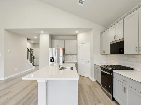 2224 Zephyr Dr, Princeton, TX 75407