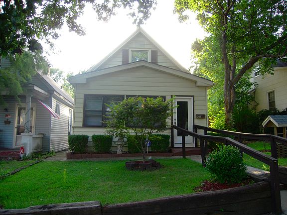 2nd image of 126 N Lawndale Ave