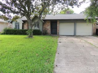 6210 S Pinesap Dr, Houston, TX 77072