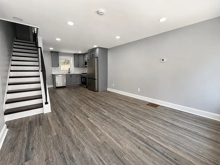 2353 Wilder St — Photo 3