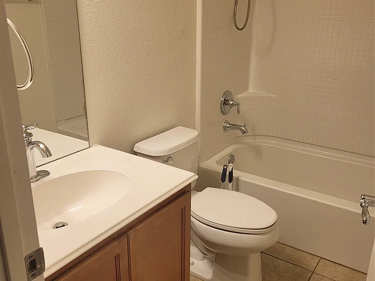 433 Moorhen Cv — Photo 5