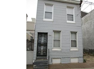 1537 Manton St, Philadelphia, PA 19146