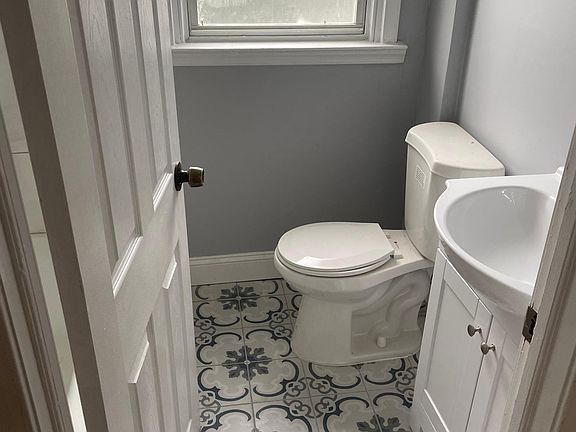 5th image of 399 E Upsal St APT 1