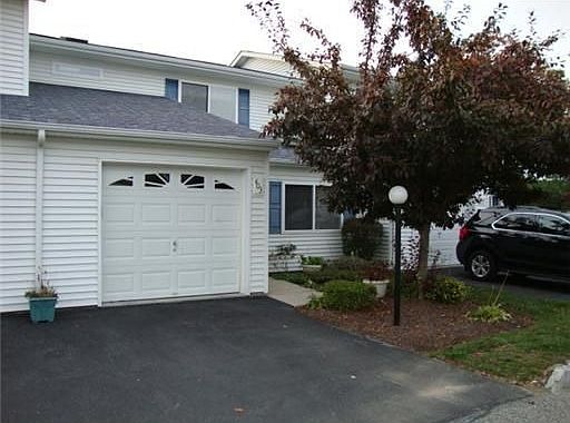 1st image of 403 Plover Ct #403