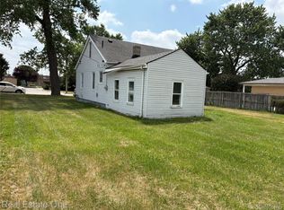 5873 Elmgrove Ave, Warren, MI 48092