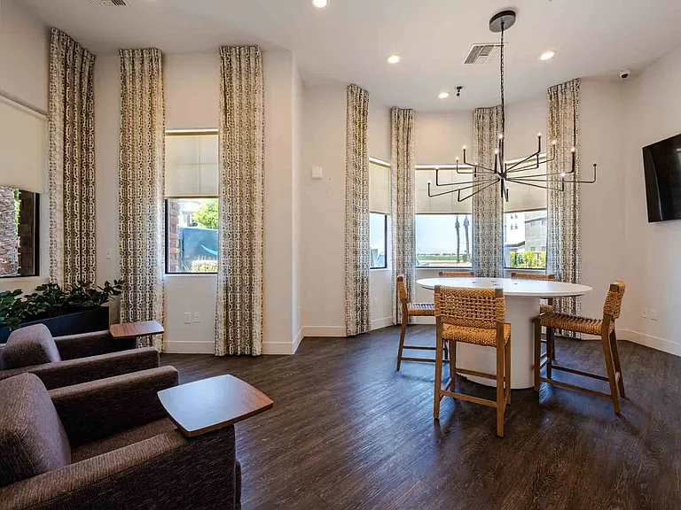 Zone, Glendale, AZ, Business Center