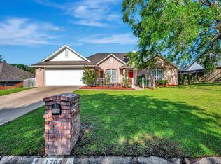 1704 Juniper Ln, Lufkin, TX 75904