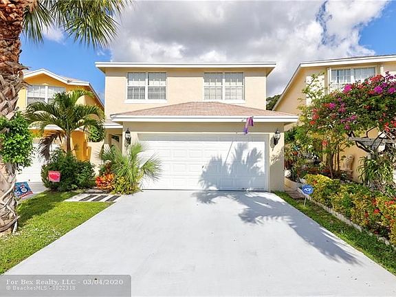 Home For Sale In Crystal View