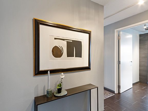 4th image of 405 N Wabash Ave Unit 3910