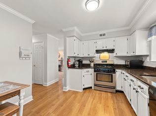 87 Overlook Dr, Hackettstown, NJ 07840