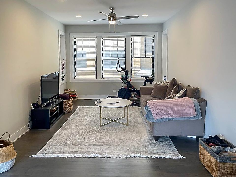 1st image of 2618 N Rockwell St #1