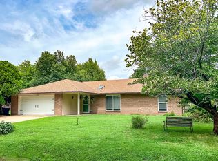 1803 SE 18th St, Bentonville, AR 72712