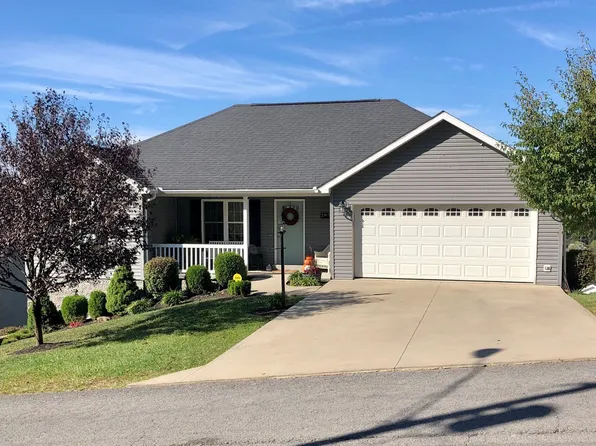 203 Eastgate Dr, Morgantown, WV 26508