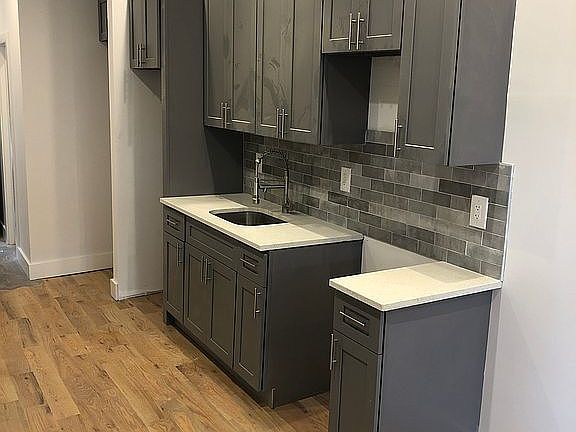 5th image of 383 Nostrand Ave