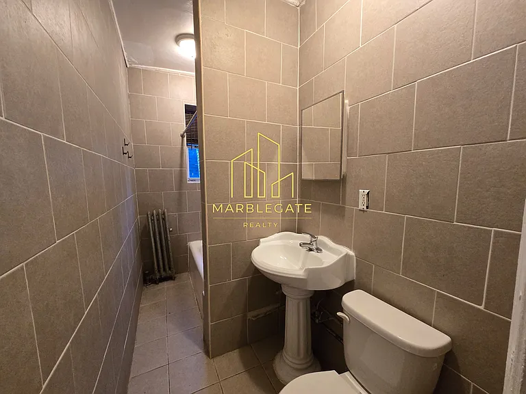 323 Park Ave #144 — Photo 4
