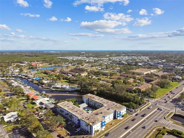 350 79th Ave N APT 108, Saint Petersburg, FL 33702