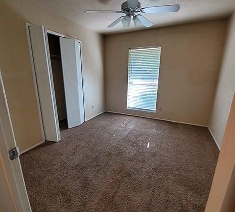 5th image of 525 Faye St