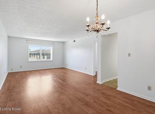 281 El Conquistador Pl, Louisville, KY 40220