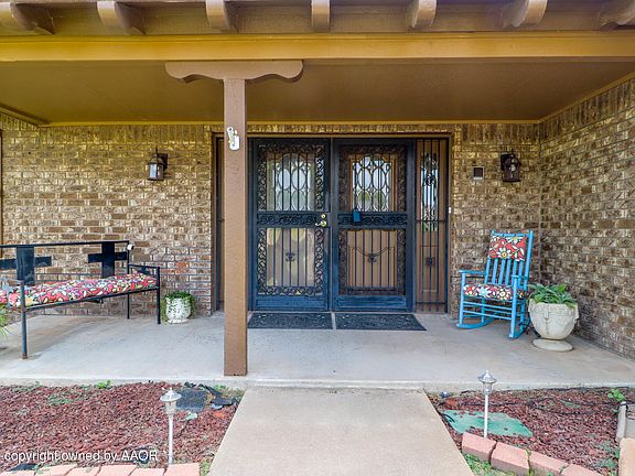 2nd image of 4024 Pinehurst Dr
