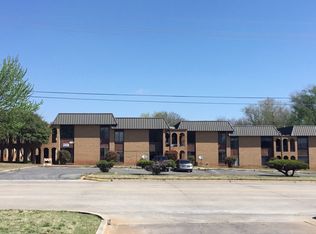 2201 W Modelle Ave APT 42, Clinton, OK 73601